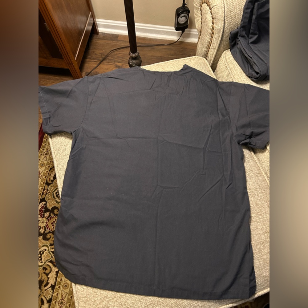 Women's Gray Scrub Set - Picture 5 of 5